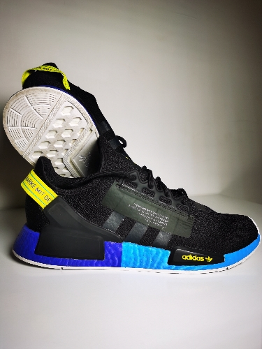 Adidas NMD R1 Negro / Azul No 28