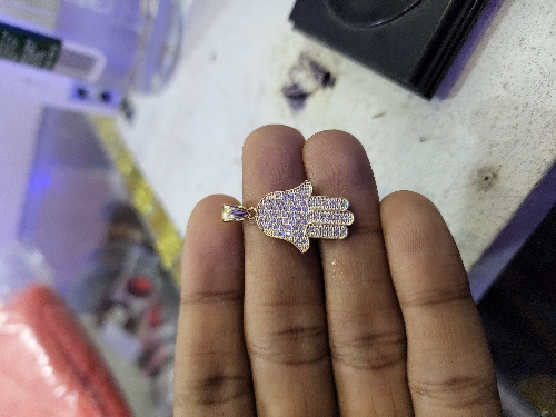 Medalla Mano de fatima 3.6 gramos