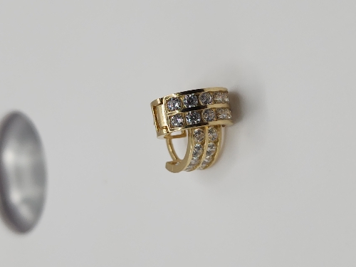 Aretes diamantes 2.1gramos