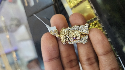 MEDALLA CARA DE CRISTO 6.0 GRAMOS