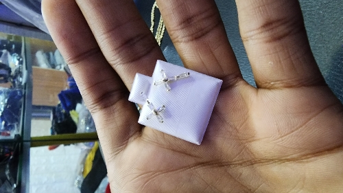 ARETES CRUZ DIAMANTE