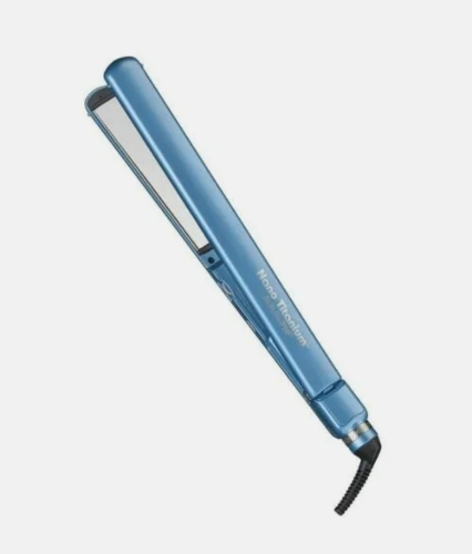 Plancha BabylissPro 1"        BABNT3072 

????????????????????????????????

          Ultra-thing
Nano Titanium
alisado ultrafino chapado en titanio de 1 pulgada
Delg