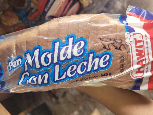 Pan molde con leche hawit