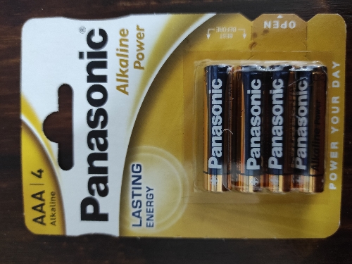 Pila AAA Panasonic x 4