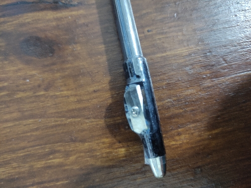 Delineador con sacapuntas