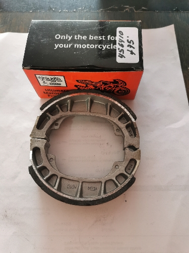 Balata tambor honda C90 cs125 vega 456410